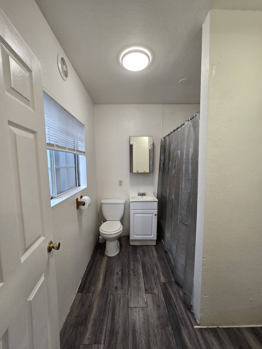 Apartment for rent at 1442 Alamitos Ave #C, Long Beach, CA 90813