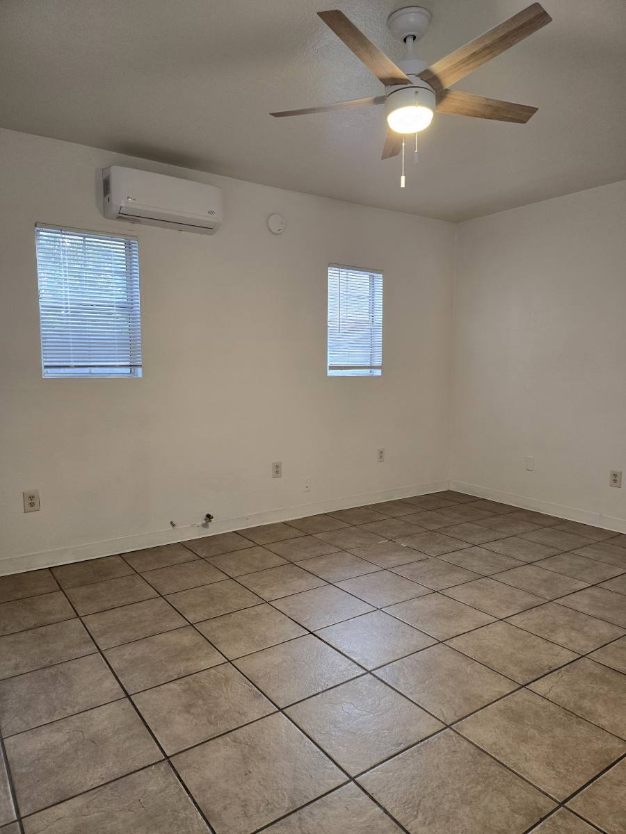 Apartment for rent at 1442 Alamitos Ave #C, Long Beach, CA 90813