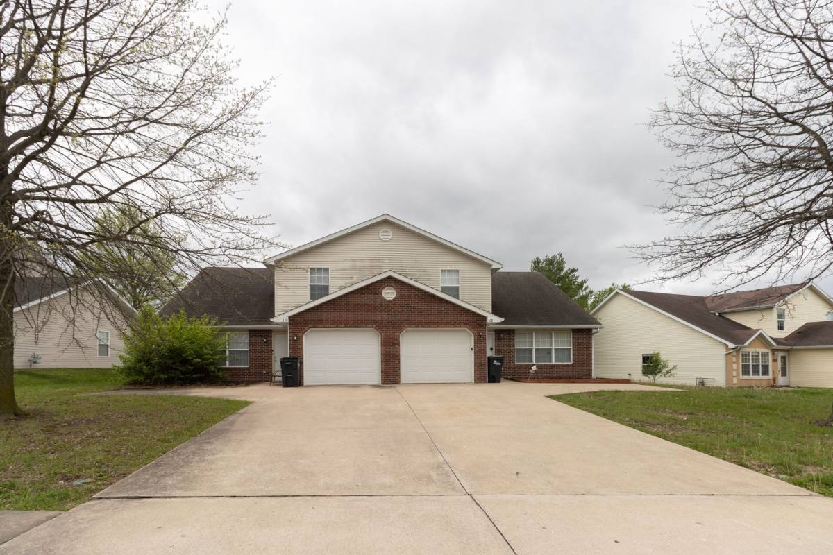 Apartment for rent at 108-110 Elk Dr, Columbia, MO 65202