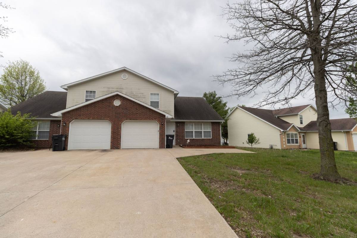 Apartment for rent at 108-110 Elk Dr, Columbia, MO 65202