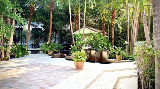 Apartment for rent at 2301 S Miami Ave, Miami, FL 33129
