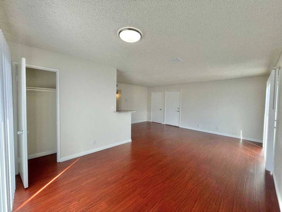 Apartment for rent at 14811 Delano St #6, Van Nuys, CA 91411