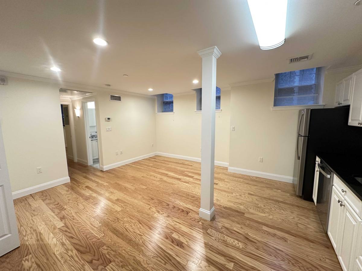 Apartment for rent at 18 Chauncy St, Cambridge, MA 02138