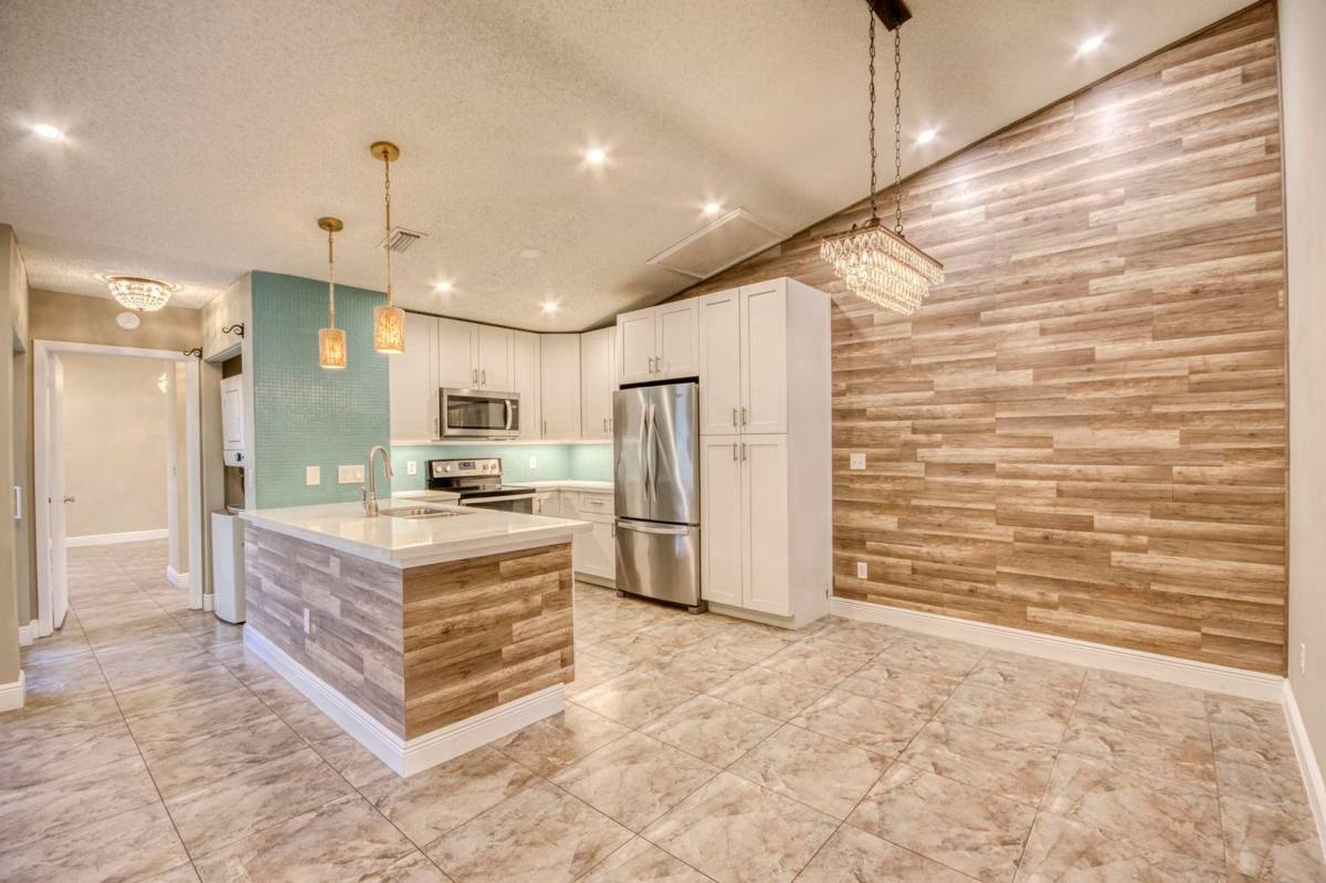 House for rent at 9109 SW 21st St E, Boca Raton, FL 33428