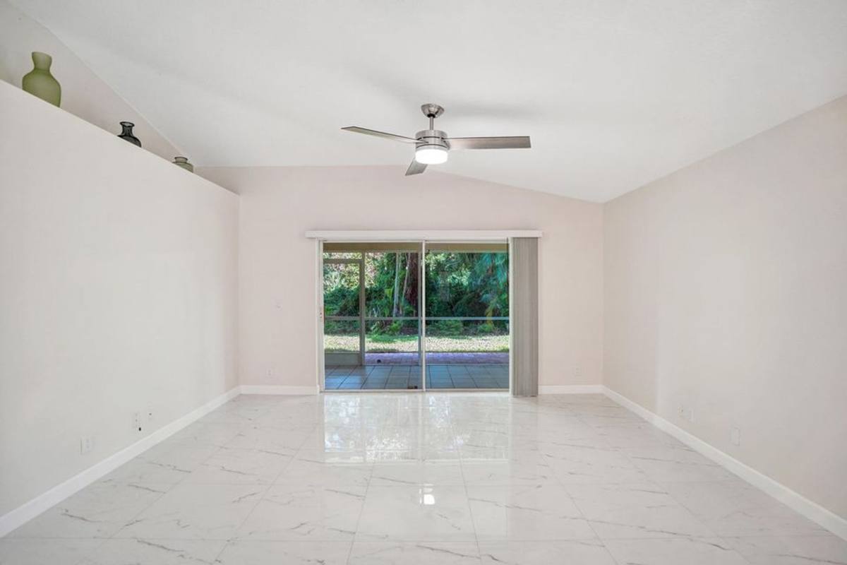 House for rent at 5033 S La Sedona Circle, Delray Beach, FL 33484