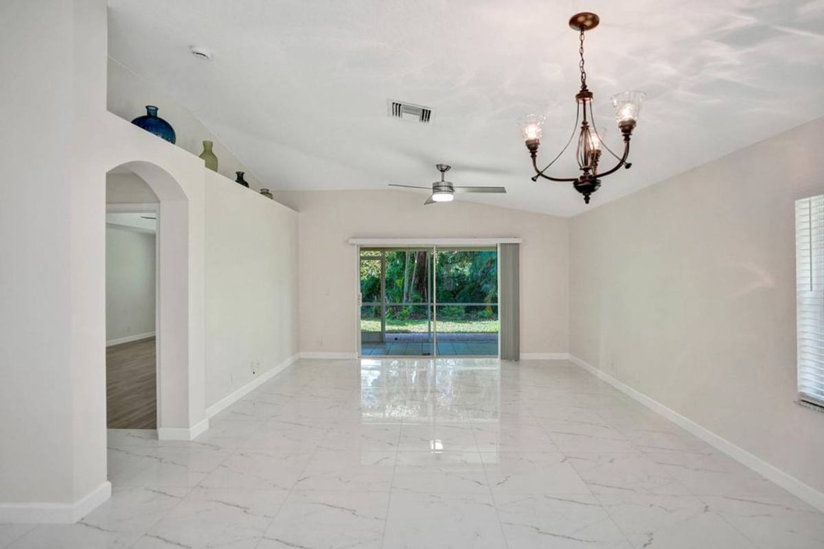 House for rent at 5033 S La Sedona Circle, Delray Beach, FL 33484