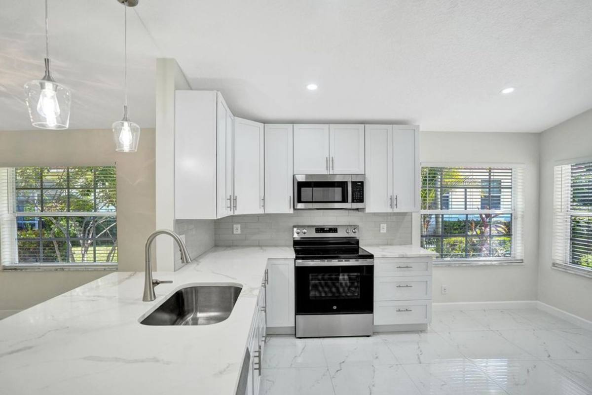 House for rent at 5033 S La Sedona Circle, Delray Beach, FL 33484