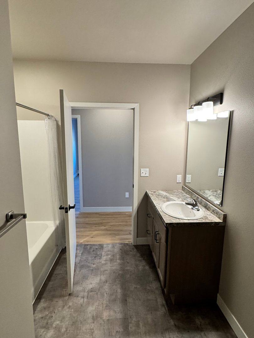101 2nd Ave SE, Perham, MN 56573 - Apartment for Rent - Image 4