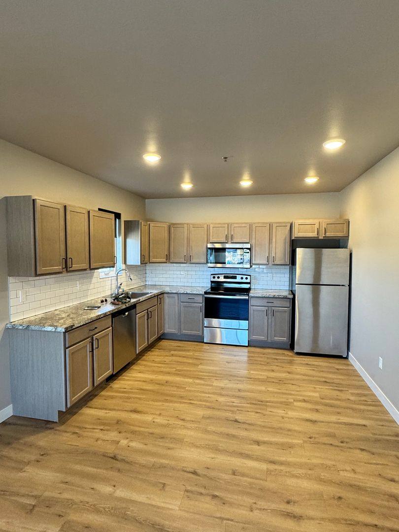 101 2nd Ave SE, Perham, MN 56573 - Apartment for Rent - Image 2