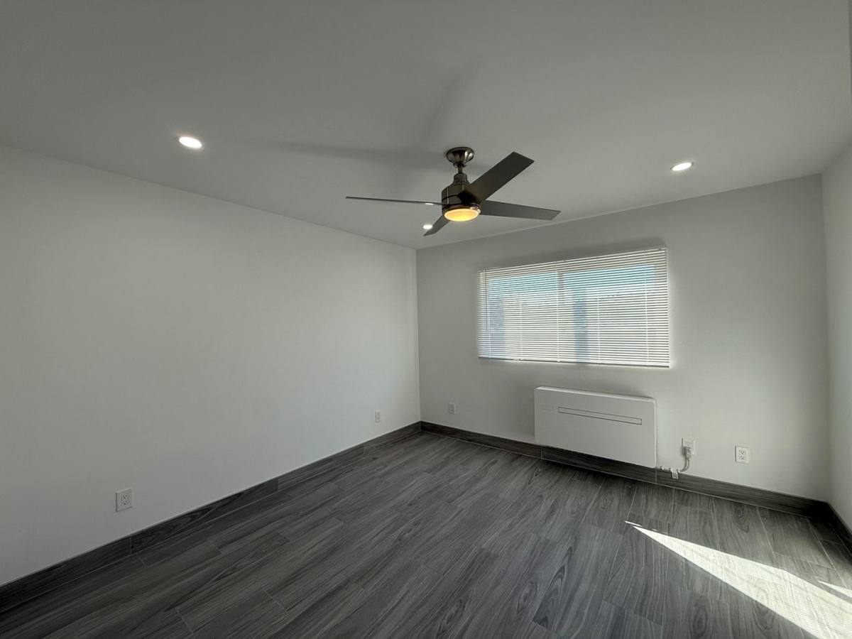 Townhouse for rent at 445 Garrison St, Oceanside, CA 92054