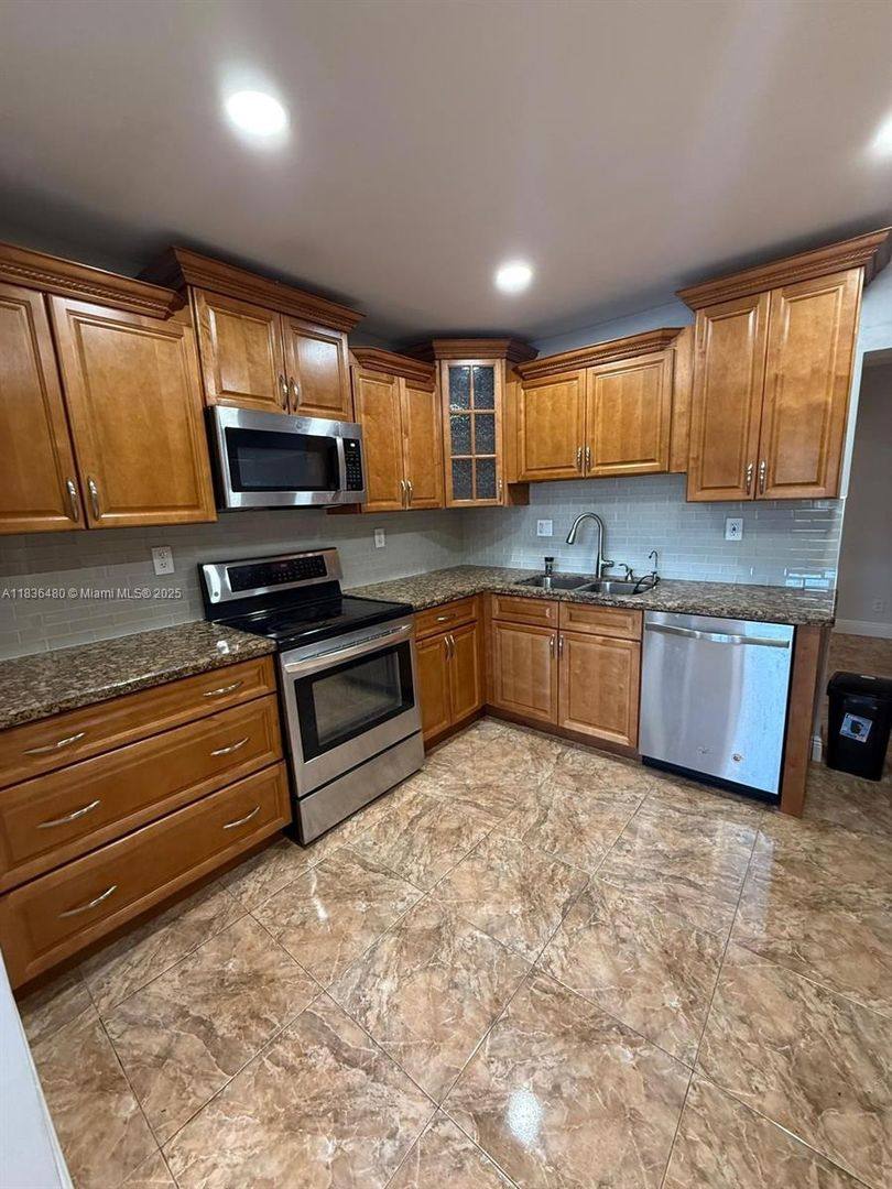 House for rent at 4281 NW 35th Terrace, Fort Lauderdale, FL 33309