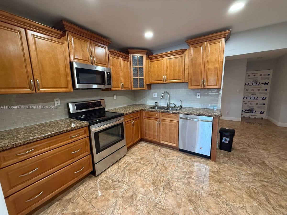 House for rent at 4281 NW 35th Terrace, Fort Lauderdale, FL 33309