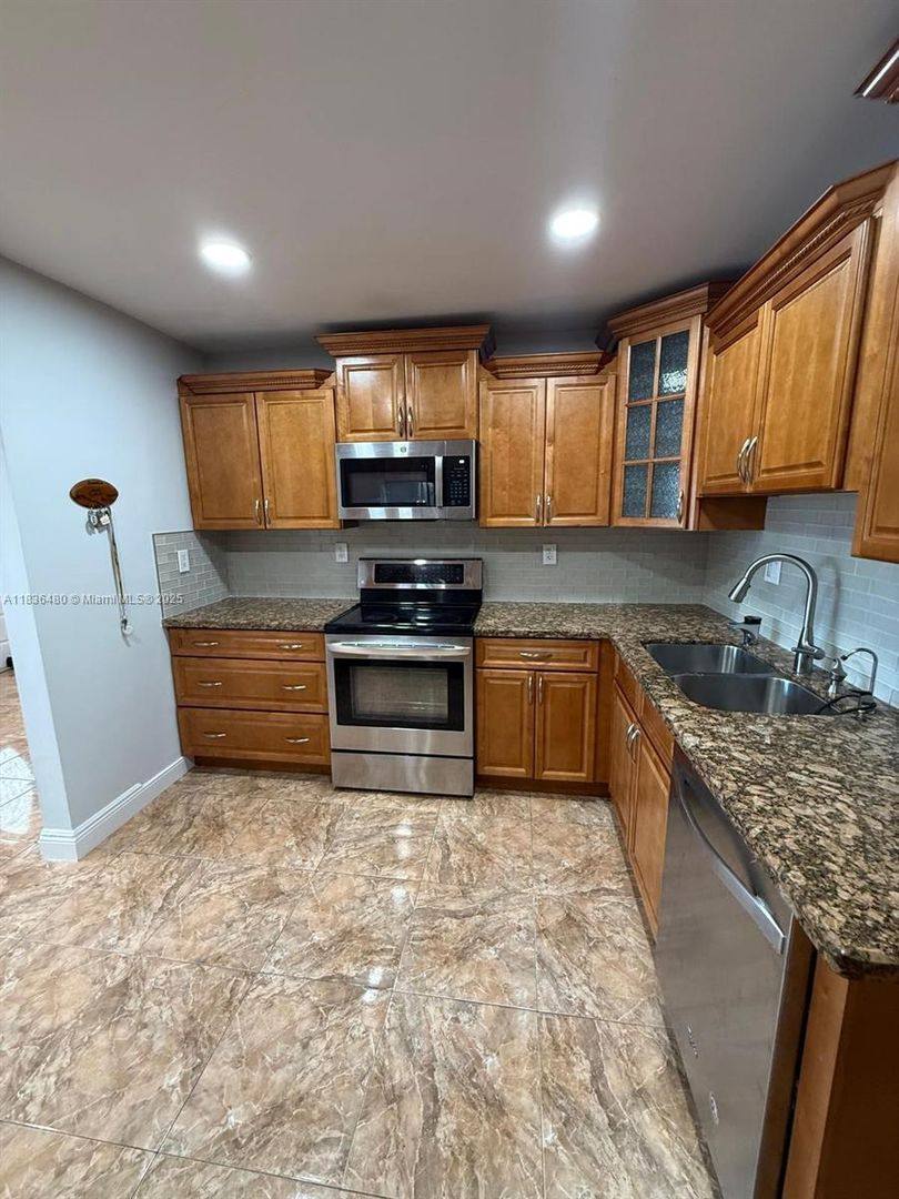 House for rent at 4281 NW 35th Terrace, Fort Lauderdale, FL 33309