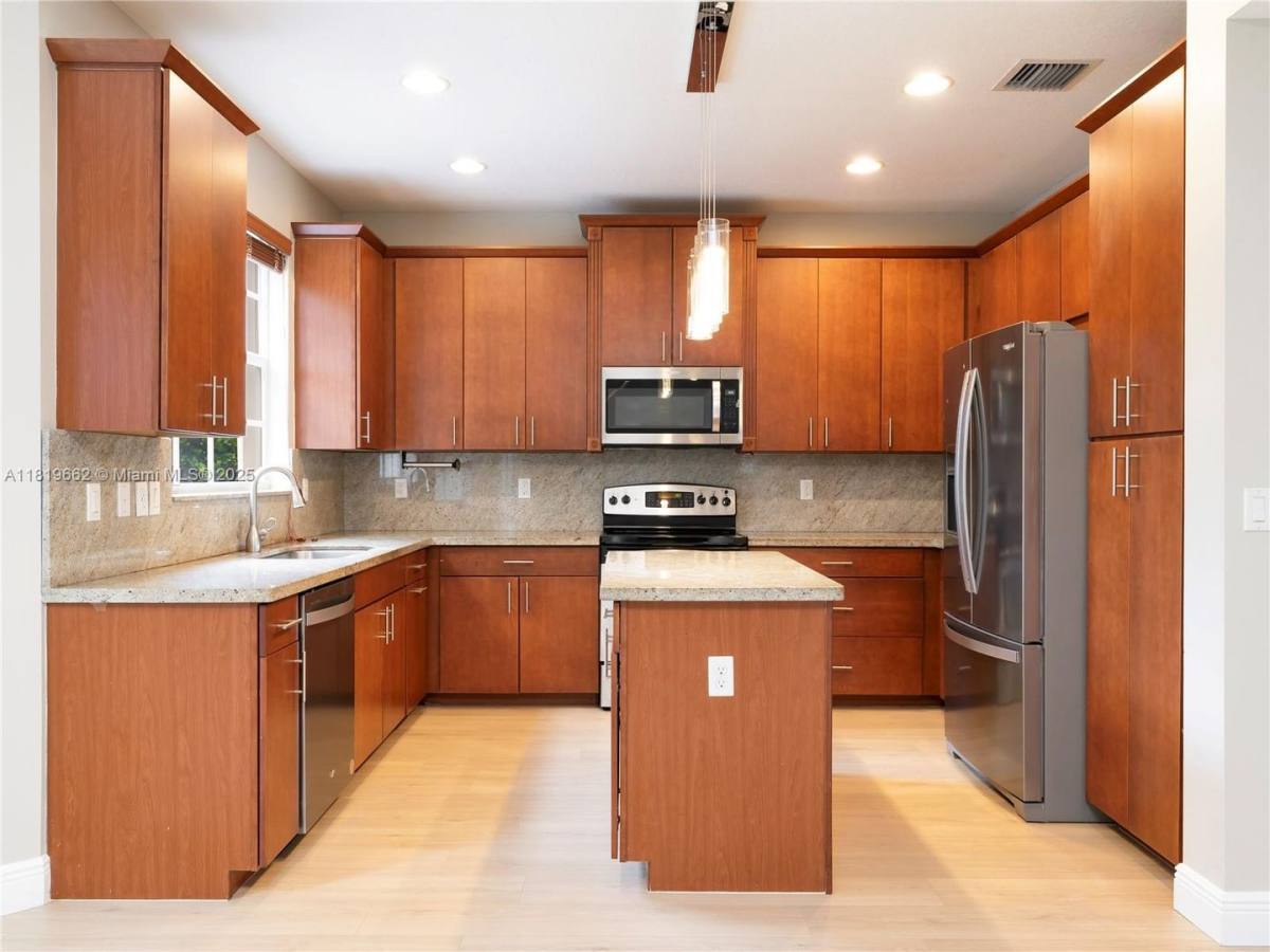 House for rent at 2028 SW 16th Terrace, Fort Lauderdale, FL 33315
