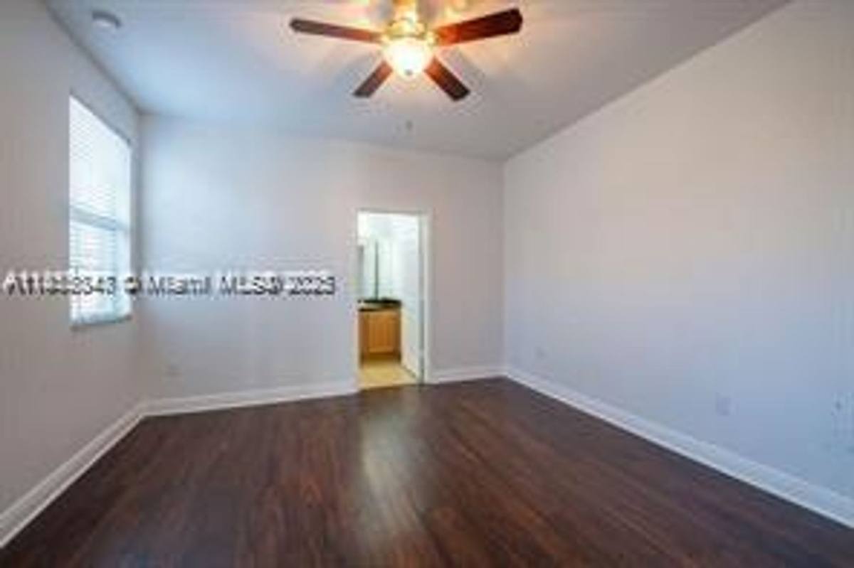 Townhouse for rent at 109 SW 147th Terrace, Hollywood, FL 33027