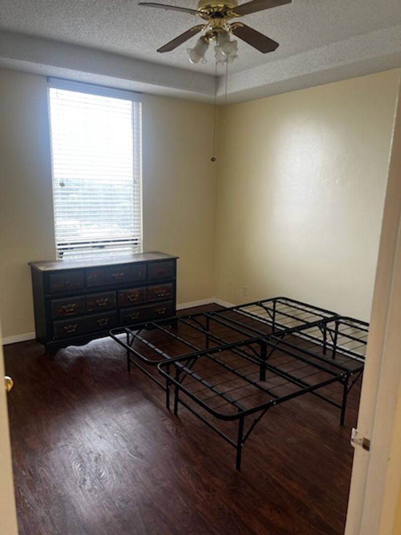 Condo for rent at 1271 Poplar Ave, Memphis, TN 38104