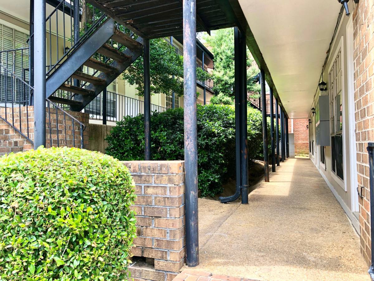 Apartment for rent at 1033 30th St S, Birmingham, AL 35205