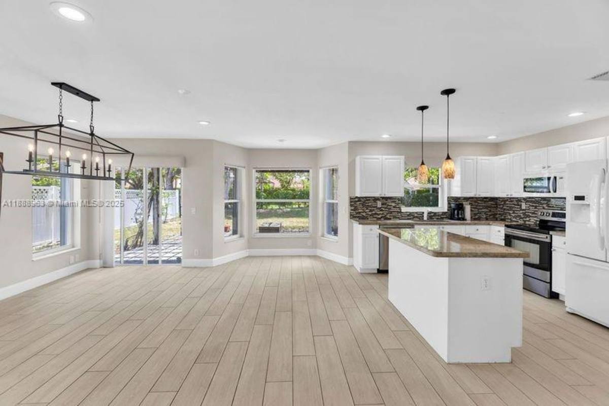 House for rent at 10766 Crescendo Circle, Boca Raton, FL 33498
