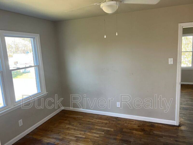 House for rent at 610 1 2 E 8th St, Columbia, TN 38401