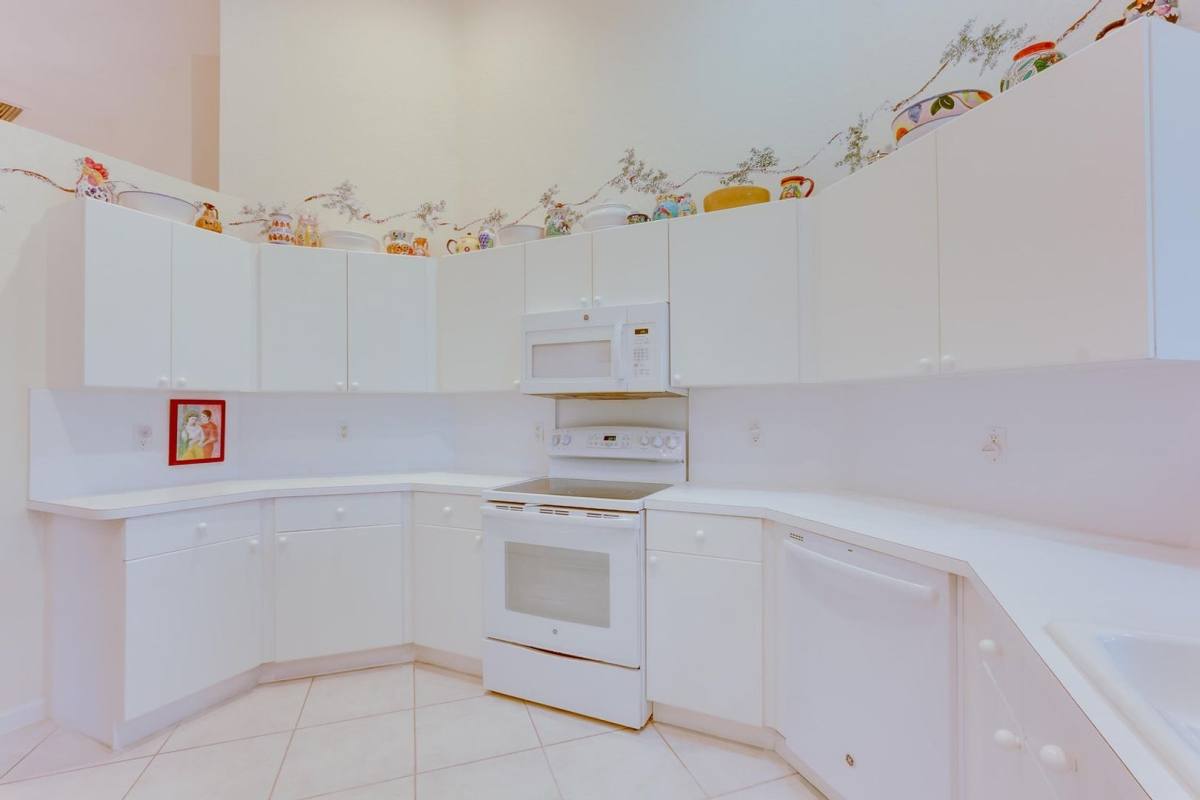 House for rent at 4702 Carlton Golf Dr, Lake Worth, FL 33449