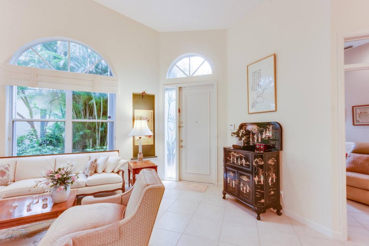 House for rent at 4702 Carlton Golf Dr, Lake Worth, FL 33449