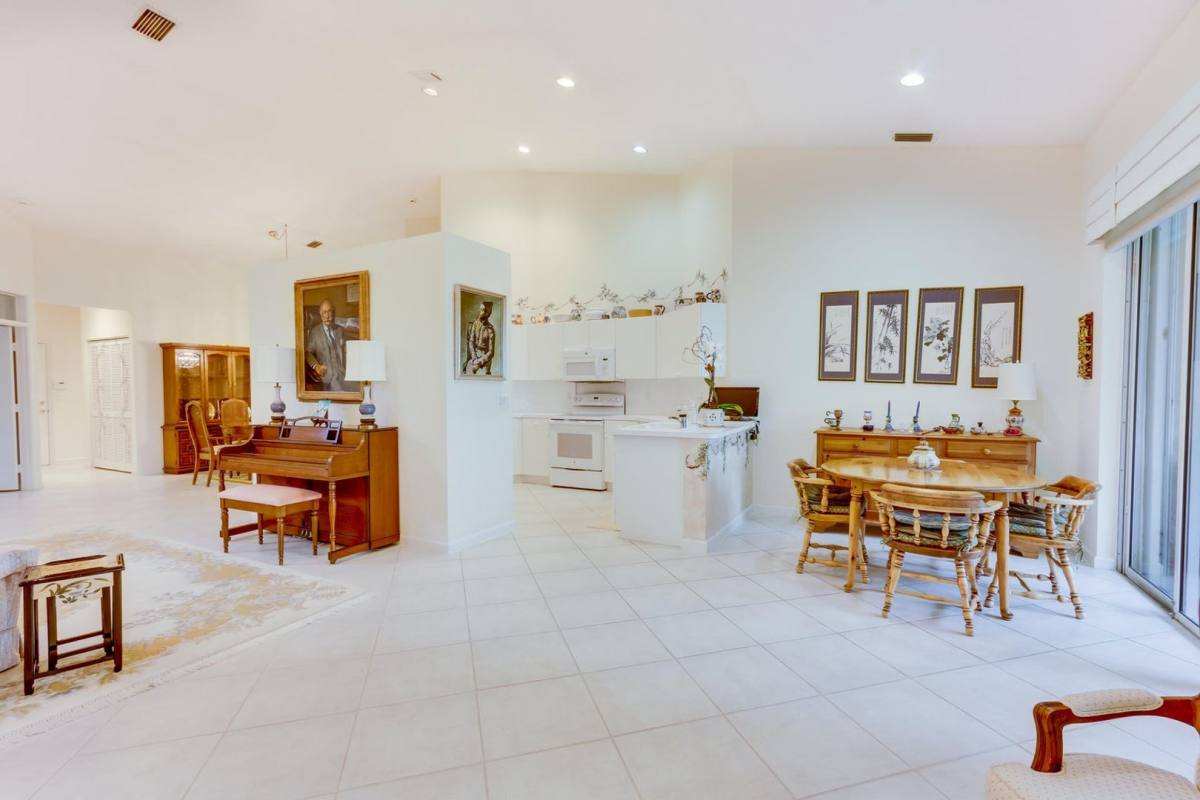 House for rent at 4702 Carlton Golf Dr, Lake Worth, FL 33449