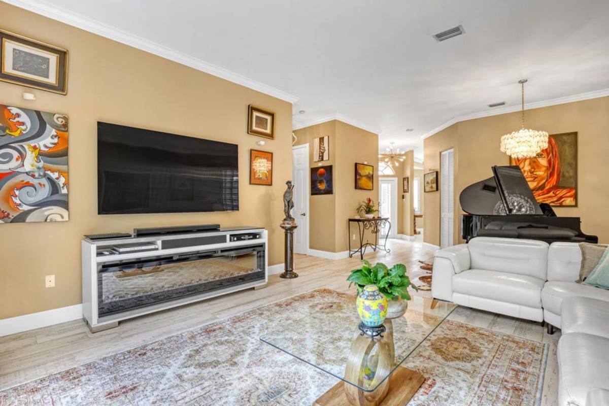House for rent at 2076 Cezanne Rd, West Palm Beach, FL 33409