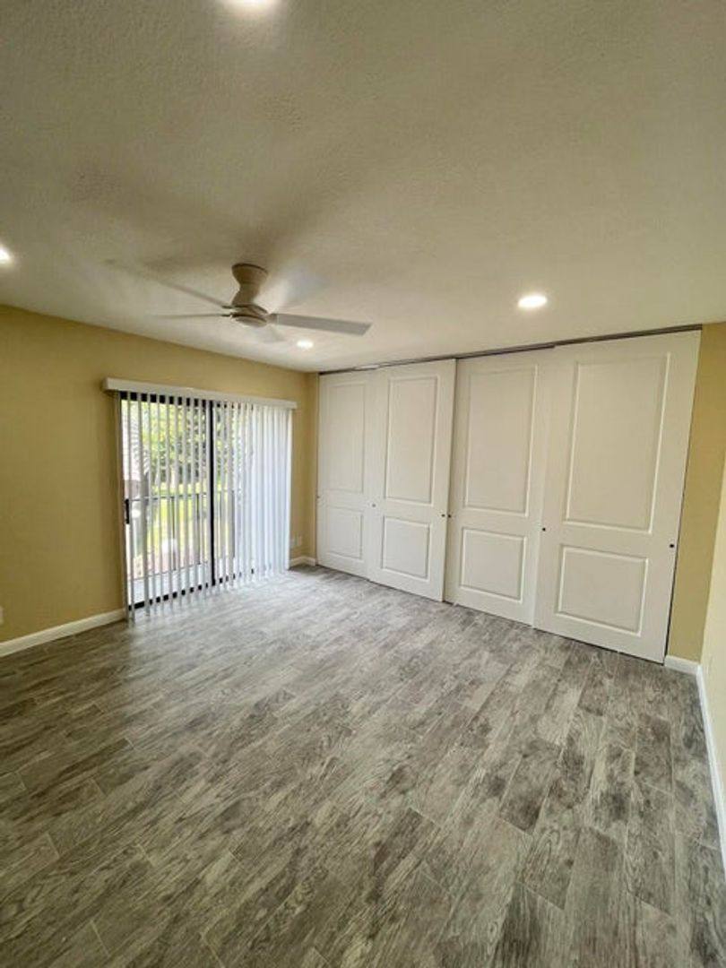 Townhouse for rent at 1917 N Congress Ave, West Palm Beach, FL 33401