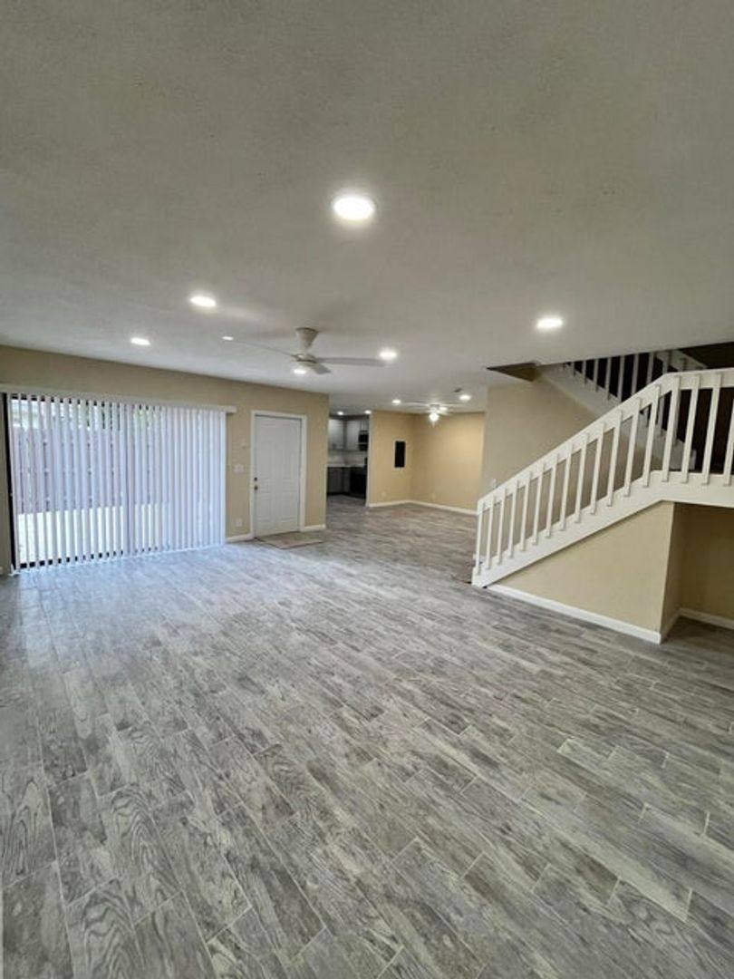 Townhouse for rent at 1917 N Congress Ave, West Palm Beach, FL 33401