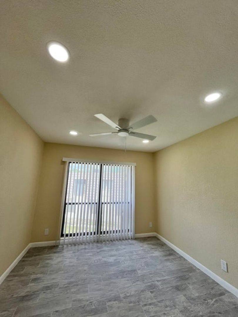 Townhouse for rent at 1917 N Congress Ave, West Palm Beach, FL 33401