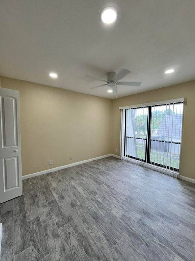Townhouse for rent at 1917 N Congress Ave, West Palm Beach, FL 33401