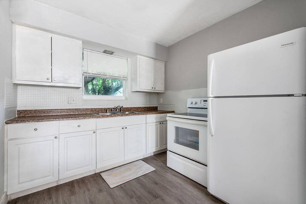 Apartment for rent at 1826 Sherman St, Hollywood, FL 33020