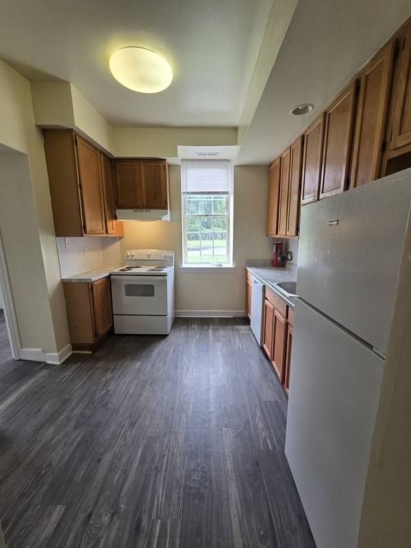 Townhouse for rent at 212 E Wythe St #1, Petersburg, VA 23803