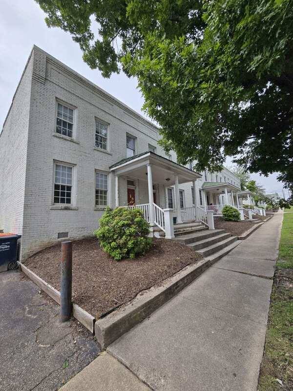 Townhouse for rent at 212 E Wythe St #1, Petersburg, VA 23803