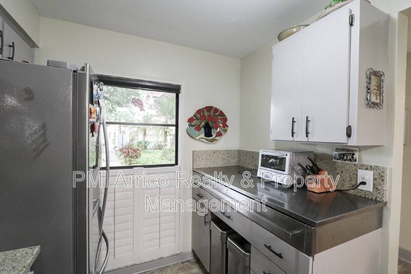 Apartment for rent at 323 Knottwood Court, Sun City Center, FL 33573