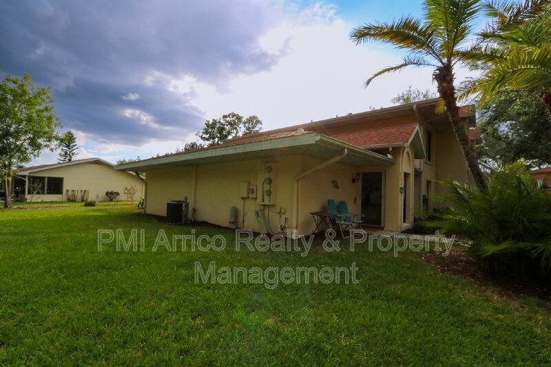 Apartment for rent at 323 Knottwood Court, Sun City Center, FL 33573
