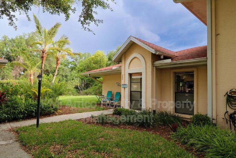 Apartment for rent at 323 Knottwood Court, Sun City Center, FL 33573