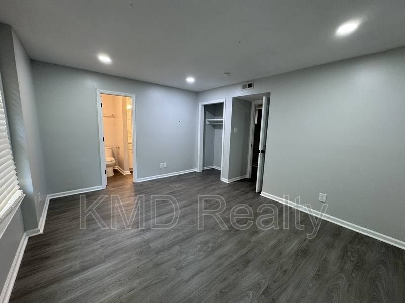 Condo for rent at 2501 Kilborne Dr #D, Charlotte, NC 28205