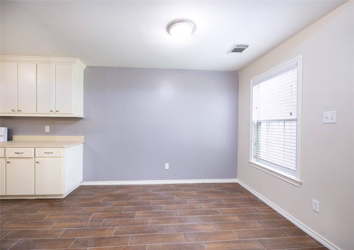 Apartment for rent at 100 Artesian Way #100, New Caney, TX 77357
