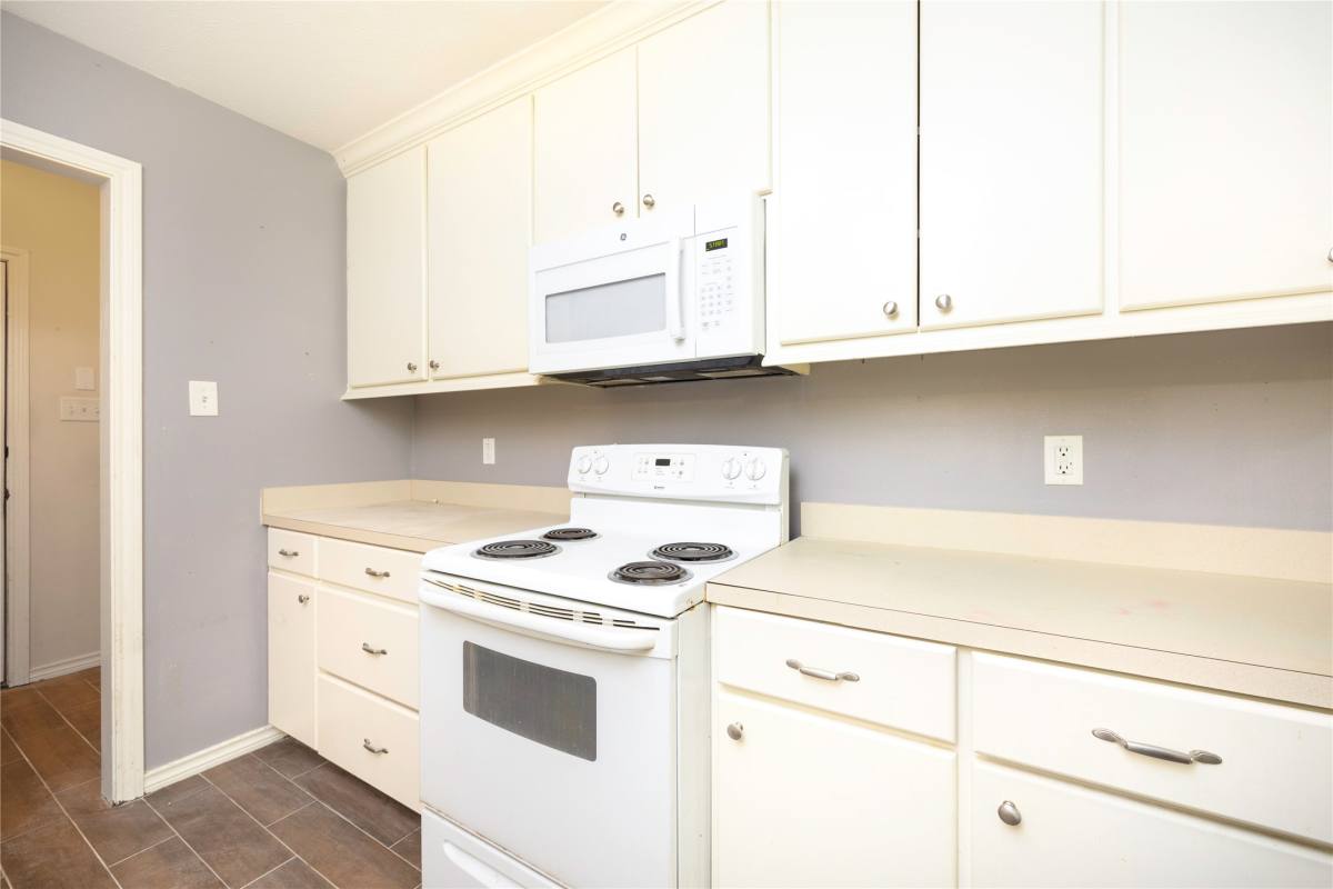 Apartment for rent at 100 Artesian Way #100, New Caney, TX 77357