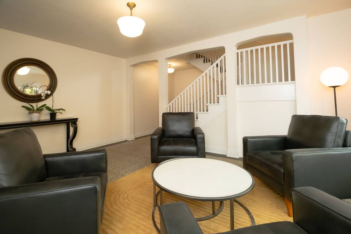 Apartment for rent at 1430 SE 14th Ave, Portland, OR 97214