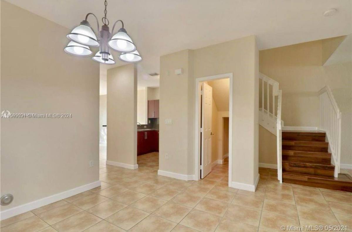 Townhouse for rent at 2470 SE 15th Court, Homestead, FL 33035