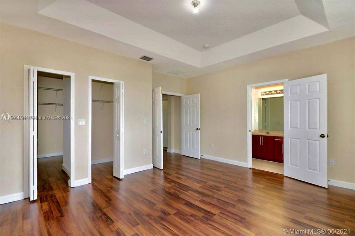 Townhouse for rent at 2470 SE 15th Court, Homestead, FL 33035