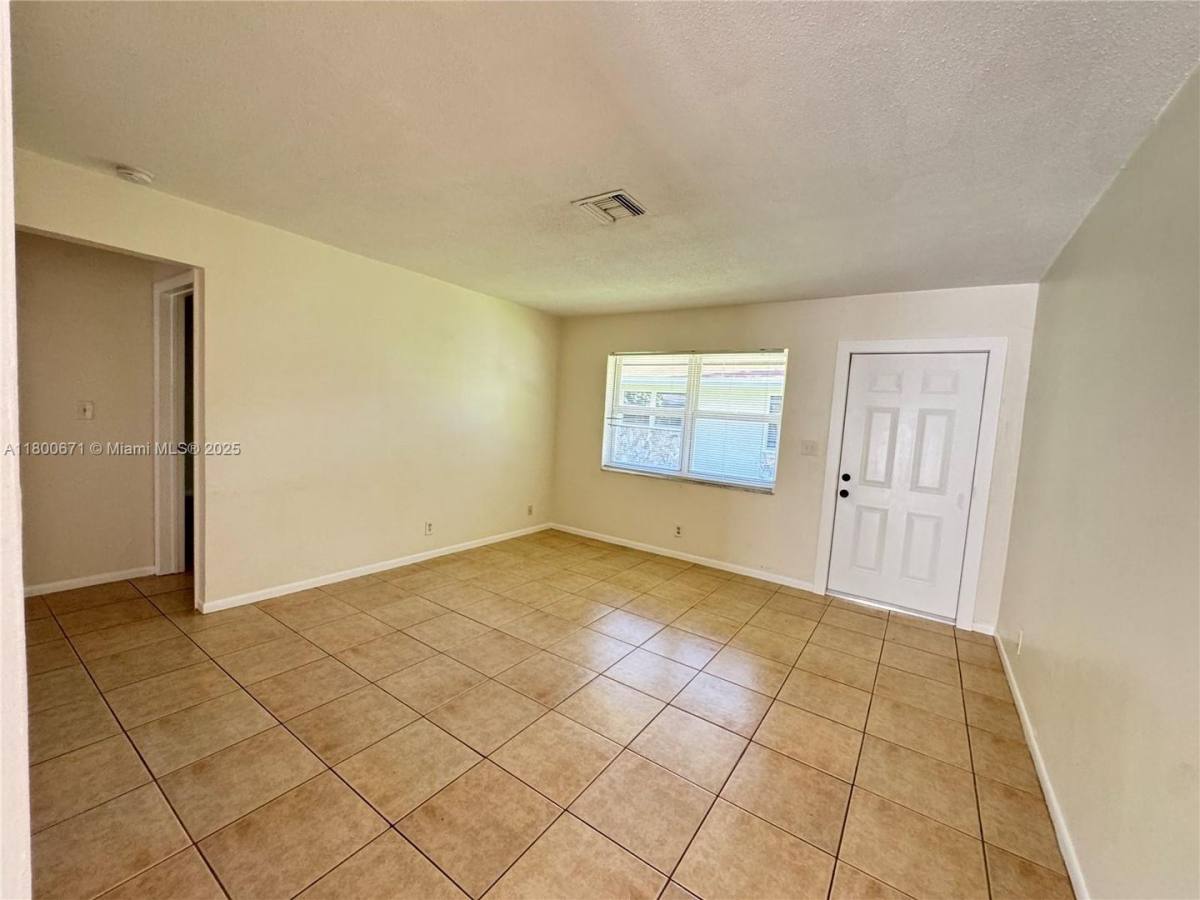 House for rent at 606 SW 5th Ave, Fort Lauderdale, FL 33315