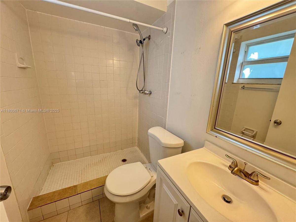 House for rent at 606 SW 5th Ave, Fort Lauderdale, FL 33315