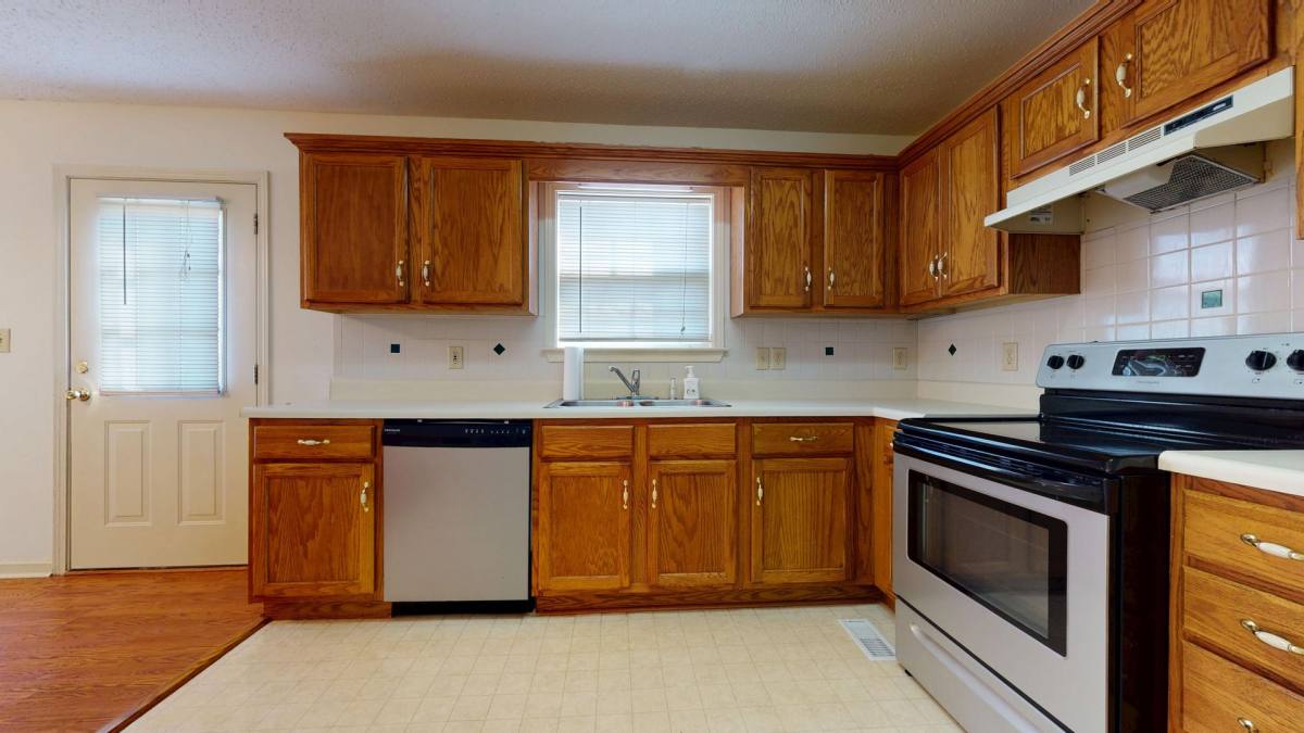 Townhouse for rent at 660 Wilderness Trail, Columbia, TN 38401