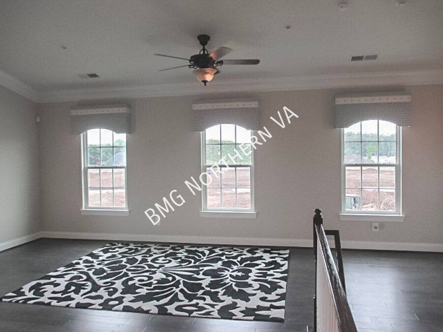 Townhouse for rent at 24688 Hutchinson Farm Dr, Sterling, VA 20166