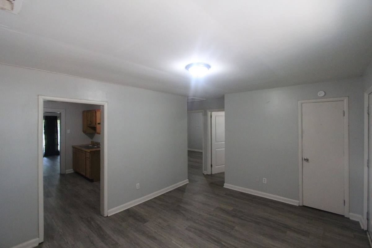 House for rent at 1433 Rayfield Dr, Birmingham, AL 35228