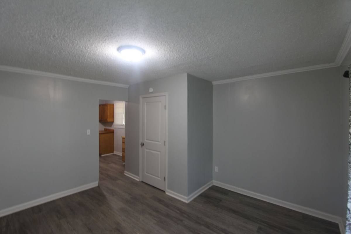 House for rent at 1433 Rayfield Dr, Birmingham, AL 35228