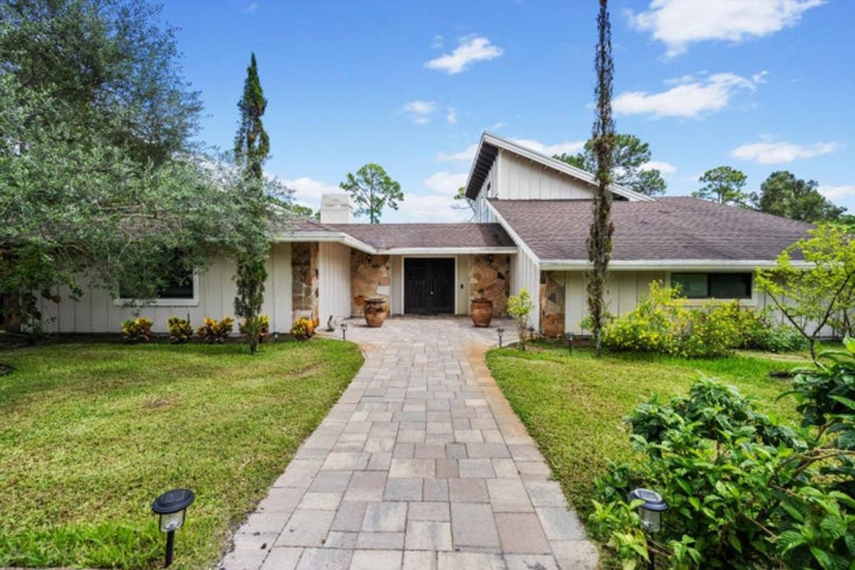 House for rent at 3306 Fargo Ave, Lake Worth, FL 33467